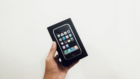 Si aún tienes un iPhone original podrías tener hasta 27.000 euros guardados en un cajón