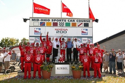 Scott Dixon se marca la tercera victoria consecutiva en la IRL