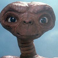 Steven Spielberg explica 44 años después qué pasa con Elliott tras el final de 'E.T., el extraterrestre': "Nunca se vuelven a ver, pero..." 