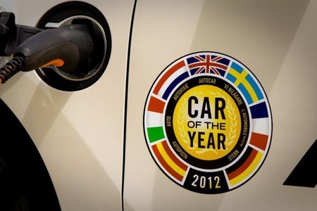 Opel Ampera coche del año 2012
