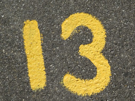 No apto para supersticiosos: volar en martes 13 es mucho más barato