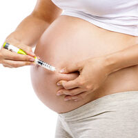 Cuando te pasas el embarazo pinchándote heparina, pero al ver a tu bebé sabes que volverías a pasar por ello mil veces más