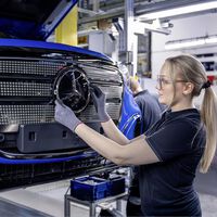 En el intento por salvar su industria, Alemania, Italia y Francia hacen equipo: "La prohibición de los motores de combustión ya es historia" 