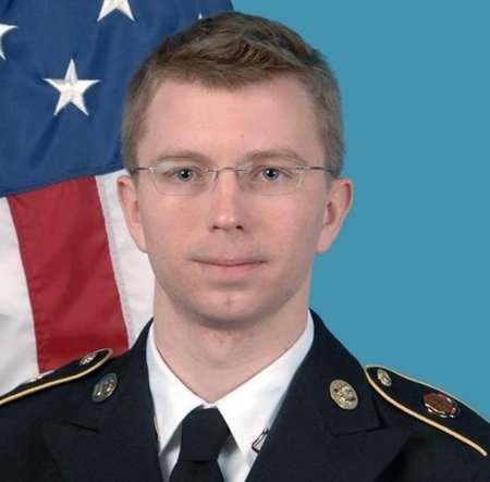 El Pentágono quiere más tiempo para "demostrar" que Bin Laden tuvo acceso a los cables de WikiLeaks