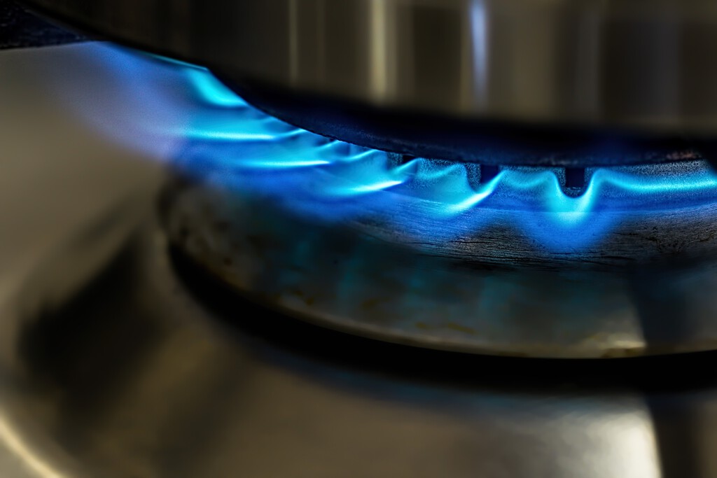 Cómo ahorrar gas al cocinar: trucos para usar ollas y quemadores de forma más eficiente