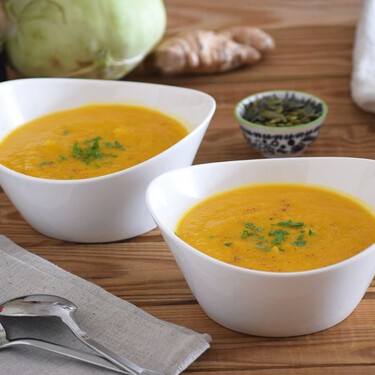 Mi crema de calabaza favorita ya no lleva patata gracias a una verdura que sigue siendo una gran desconocida en España 