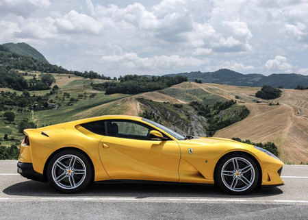 Ferrari 812 Superfast