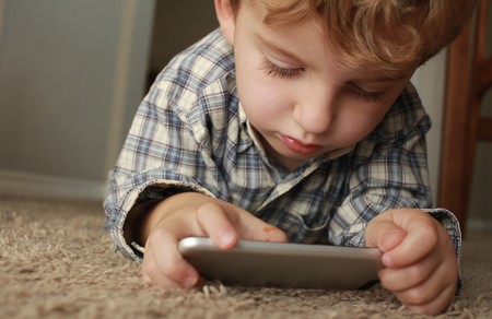 Las nuevas reglas de la App Store no permiten generar publicidad y rastrear las apps y juegos para niños