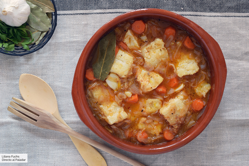 Bacalao en escabeche de azafrán y naranja: el delicioso contraste de sabores en una receta muy tradicional 
