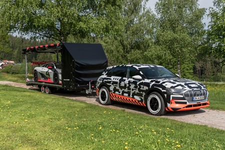 Audi e-tron prototype desembarca en el Encuentro GTI en Wörthersee y llega muy bien acompañado