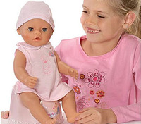 La preferencia de los niños por los coches y de las niñas por las muñecas es genética