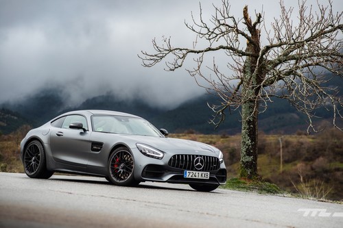 Probamos el Mercedes-AMG GT C: un deportivo de 557 CV a caballo entre el equilibrio y la visceralidad