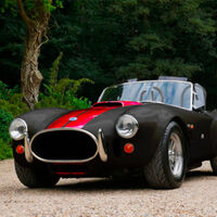 ¿Sacrilegio o genialidad? El delicioso AC Cobra se ha convertido en un deportivo eléctrico de 625 CV