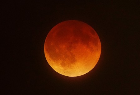 Sigue en directo el eclipse de la 'superluna azul de sangre'
