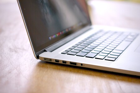 Rumorsfera: El MagSafe del Mac podría llegar al iPhone en forma de puerto magnético según una nueva patente