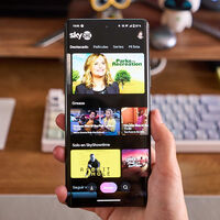 SkyShowtime camina a la sombra de Netflix, pero pisa más fuerte que nunca: llega un nuevo descuento anual y taquillazos 