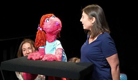 Los niños con autismo responden bien a los títeres, según un nuevo estudio