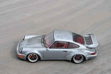 Todo un Porsche 911 Carrera RSR 3.8 de 1993 sale a subasta ¡nuevo a estrenar!