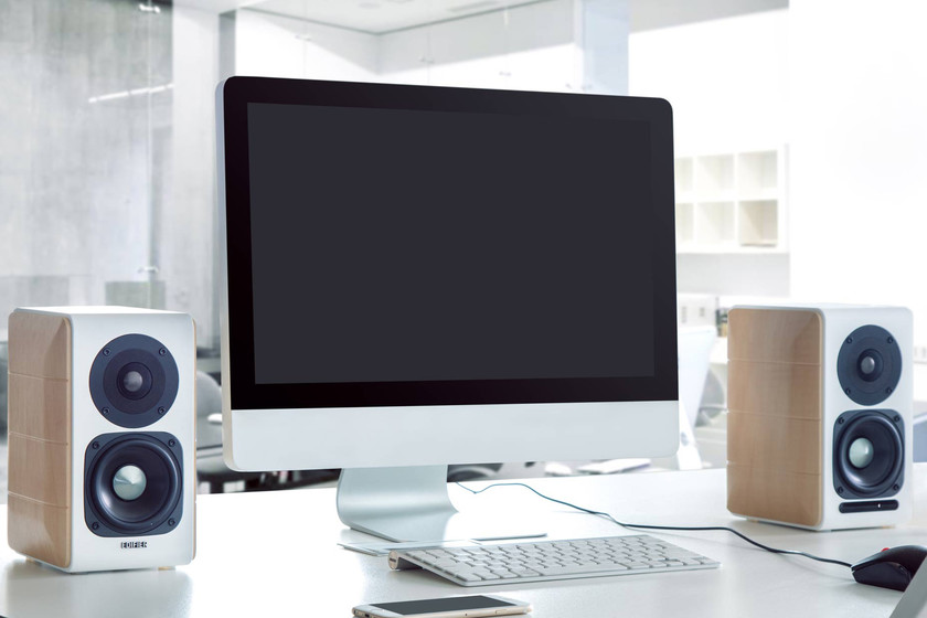 Edifier S880DB, unos altavoces Bluetooth de escritorio con orientación