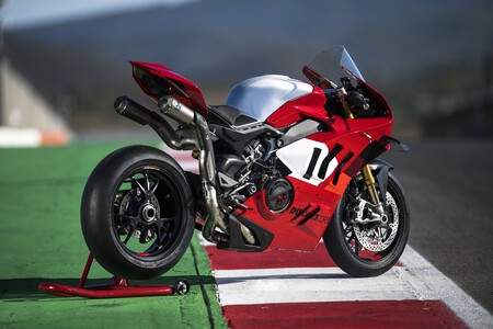 Ducati Panigale V4 R 2023008