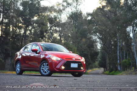 Probamos el Toyota Yaris R, el 'zoom-zoom' a la sazón de Toyota