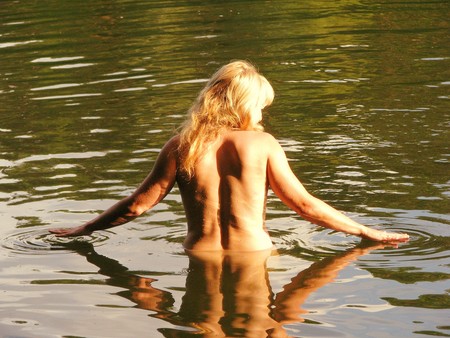 Desnudos delante de los hijos