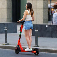 Confirmado: La DGT saca adelante una nueva ley de patinetes con multas y retirada de vehículo para quien no cumpla las normas