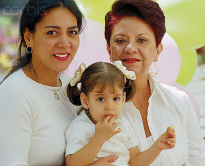Encuentro de seis generaciones en Colombia
