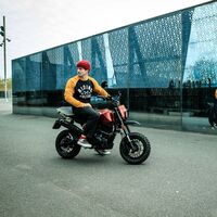 Brixton Crossfire 125 XS: una mini bike con personalidad propia que promete guerra a la Honda Monkey, desde 2.099 euros