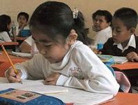 Diccionarios trilingües para niños extranjeros