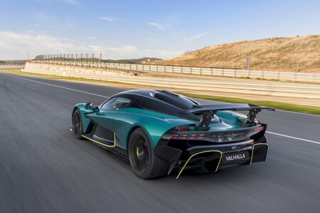 Aston Martin Valhalla