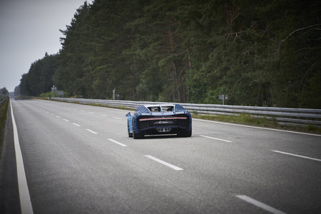 Bugatti Chiron Lego 10
