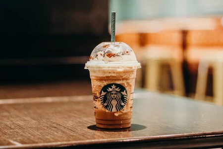 Cafeterías de México ya no podrán incluir la palabra 'frapuccino' en sus menús; Starbucks la declara marca registrada