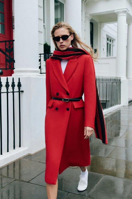 Abrigo Rojo Zara