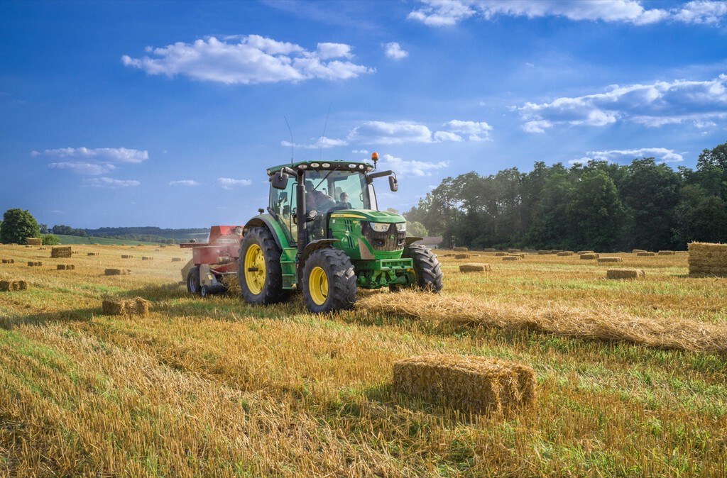 John Deere llevaba años impidiendo a los agricultores reparar sus tractores. Ahora tendrá que pagarles 99 millones de dólares