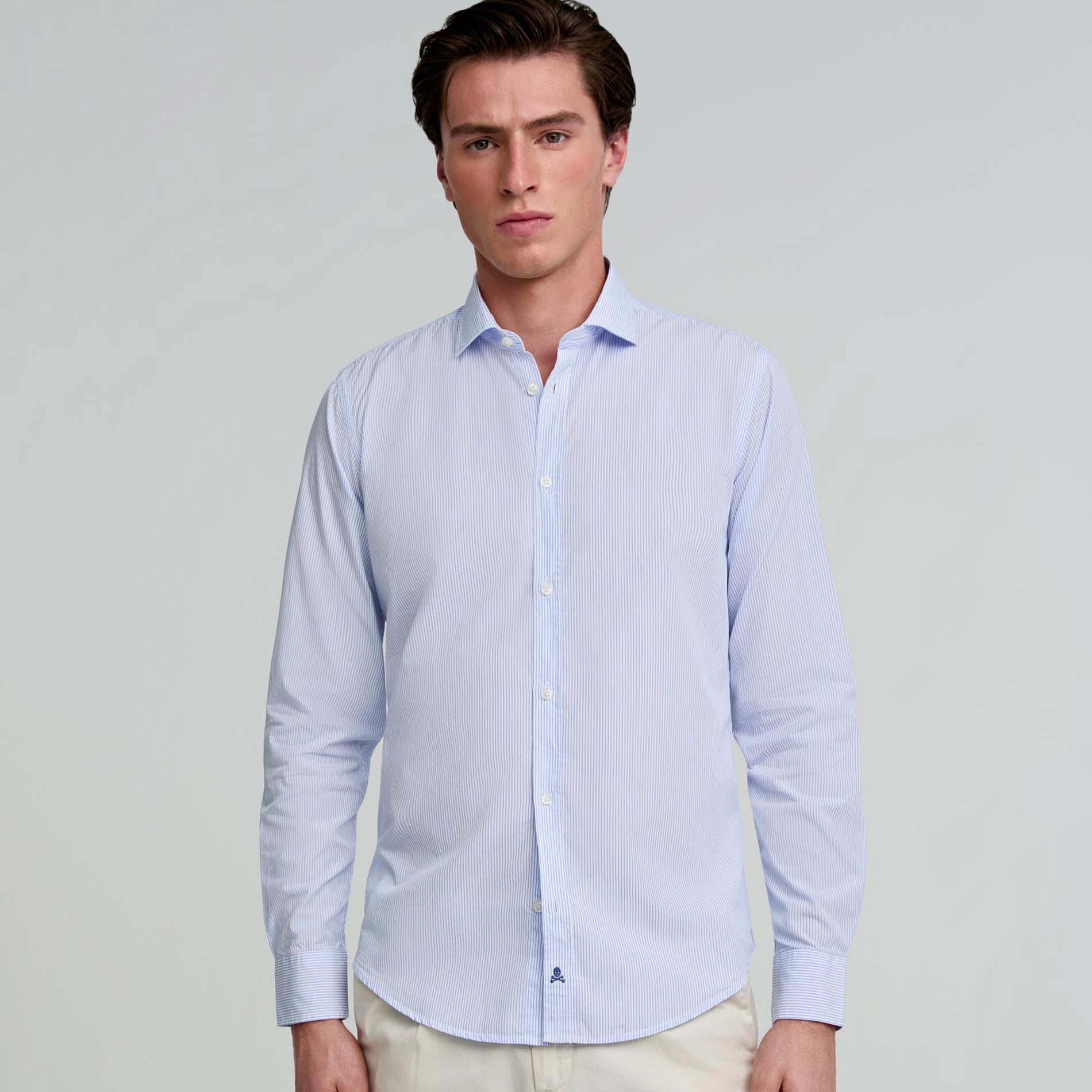 Camisa de hombre regular fit con rayas

