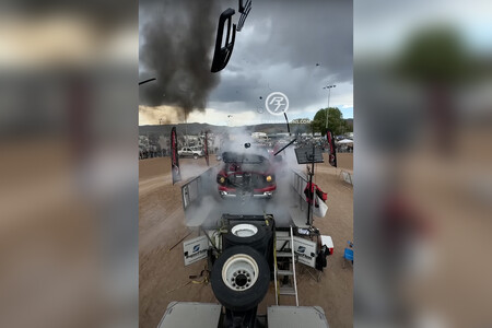 Motor Revienta A Camara Lenta