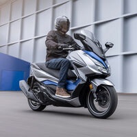 El Honda Forza 125 se renueva con control de par, estética revisada y los mismos 15 CV