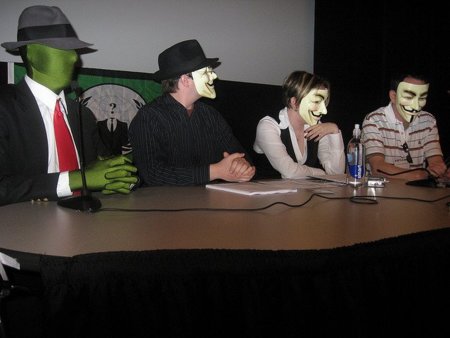 El FBI detiene 'otra' cúpula de Anonymous