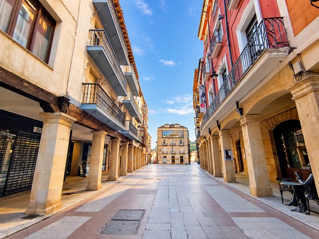 Destinos Espana Otono Ciudades Pueblos Bonitos Baratos Escapada Sin Turistas