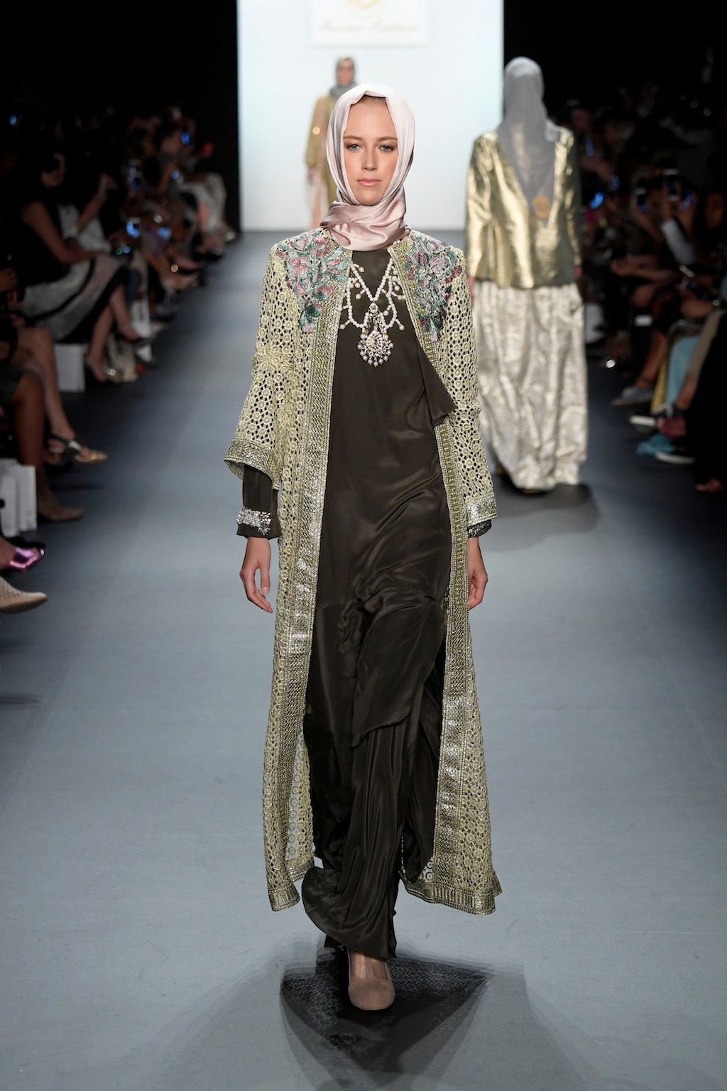 Foto de Anniesa Hasibuan (22/53)