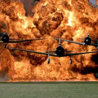 Una de las mejores películas bélicas de la historia se adelantó 50 años a Christopher Nolan mostrando un avión estrellándose de verdad