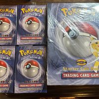 Su abuela llevaba años pidiéndole que recogiera sus cosas: descubrió una colección de 250 mil dólares entre cartas de Pokémon y juegos de los noventa 