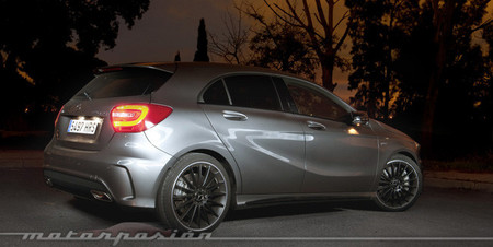 Mercedes-Benz A 45 AMG