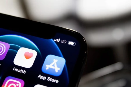 画像: Unsplash の James Yarema