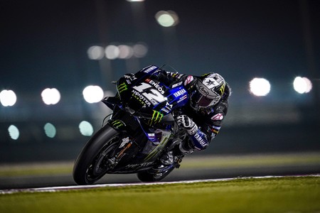 Maverick Viñales cierra la pretemporada de MotoGP con el mejor tiempo y Marc Márquez mejora de sus problemas
