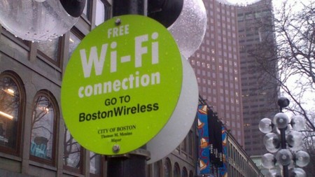 Boston se apunta a la moda de convertir cabinas telefónicas en puntos de acceso WiFi