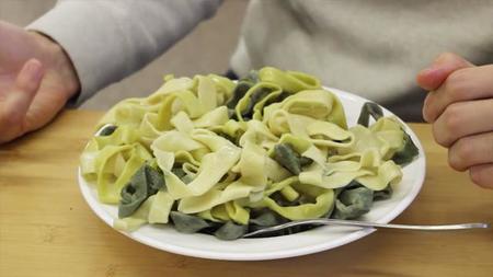 Físicos crean un nuevo tipo de pasta: la 'anelloni'