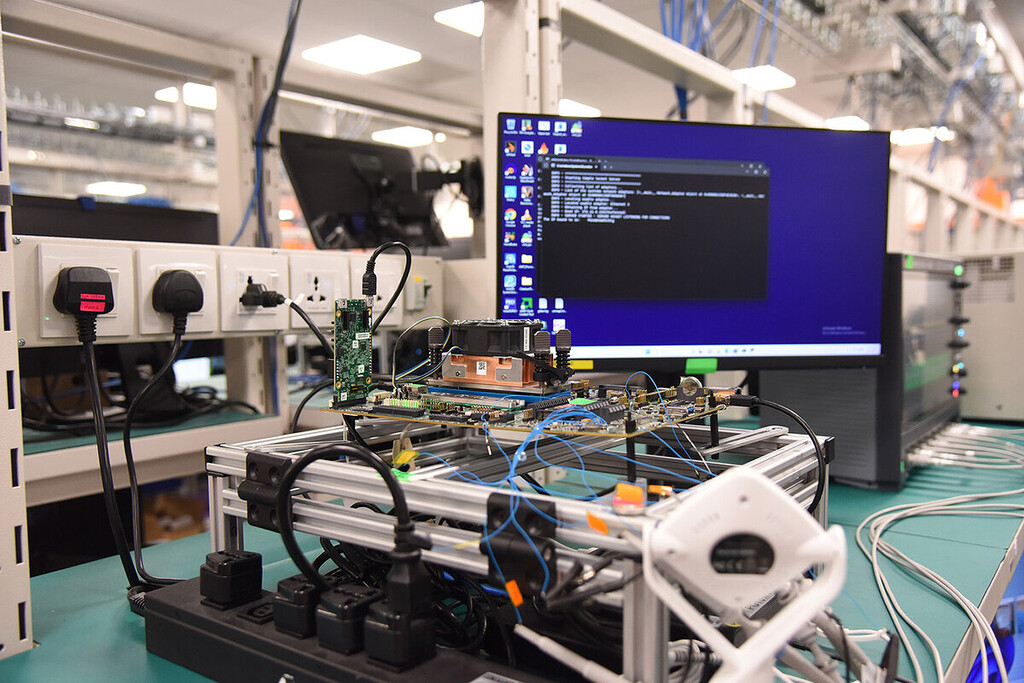 Los centros de datos para IA tienen un gran problema con su consumo energético. SK Hynix promete reducir su coste un 30%