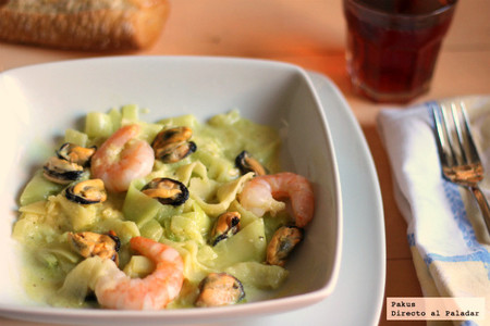 Cintas de calabacín con mejillones y gambas. Receta
